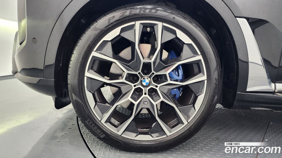 BMW X7 xDrive 40i M Sport 7STR, 2025