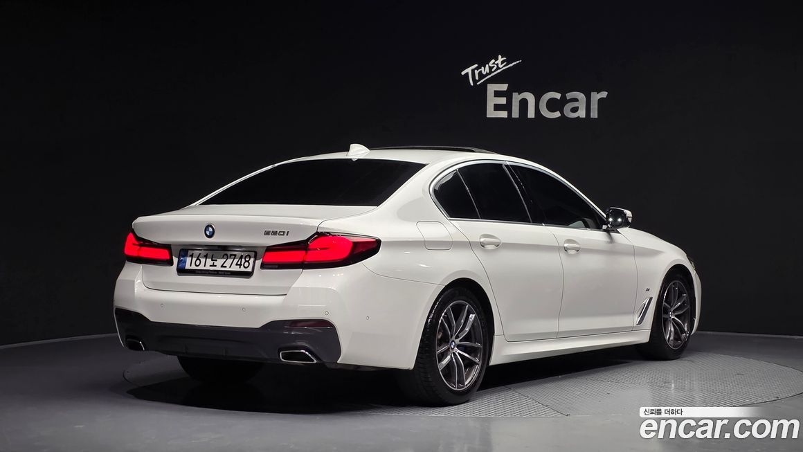 BMW 5-Series 520i M Sport, 2023