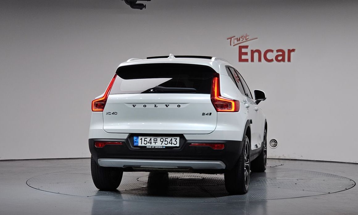 Volvo XC40 B4 Inscription, 2022