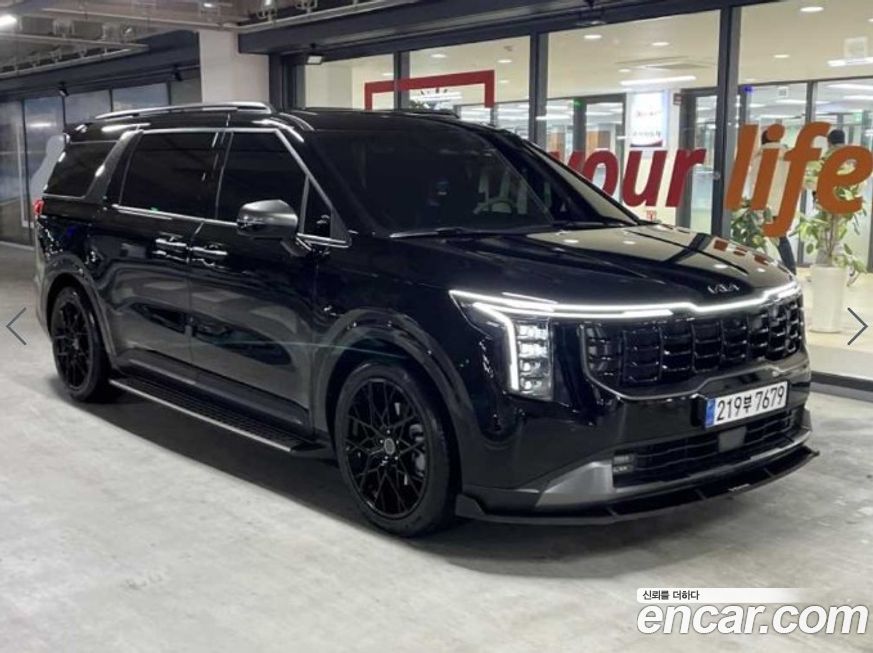 Kia Carnival 9-Seater Gravity, 2024