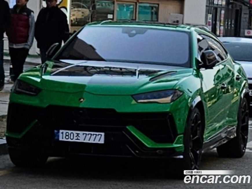 Lamborghini Urus 4.0 V8 Performante, 2025