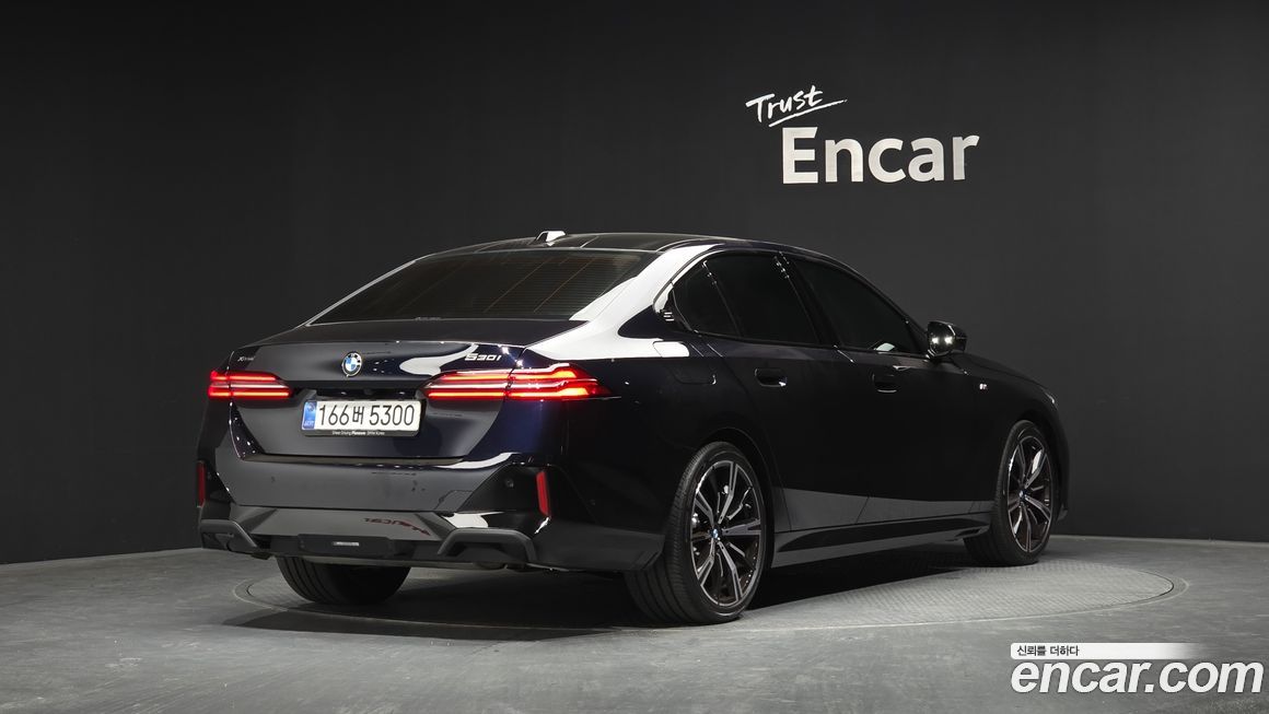BMW 5-Series 530i xDrive M Sport, 2025