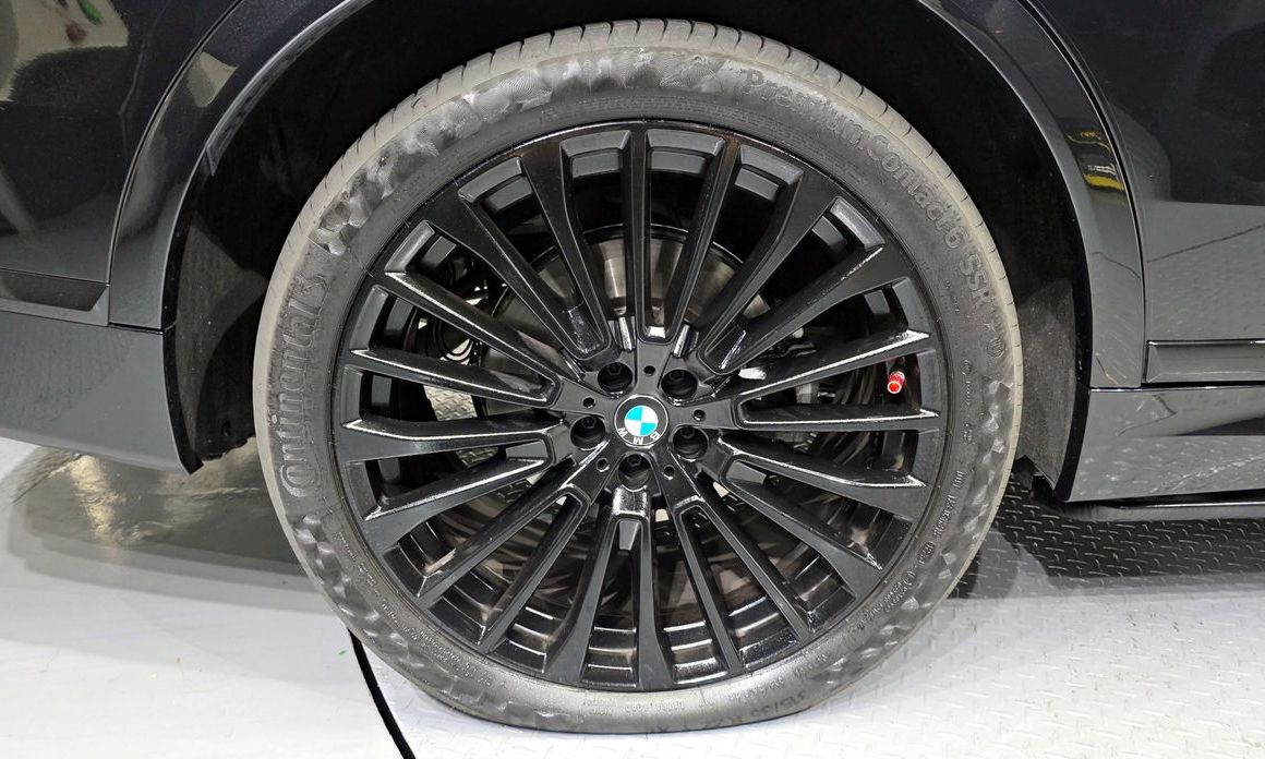 BMW X7 xDrive 40i Design Pure Excellence 7-Seater, 2025