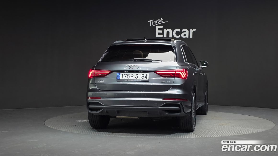 Audi Q3 35 TDI Premium, 2023