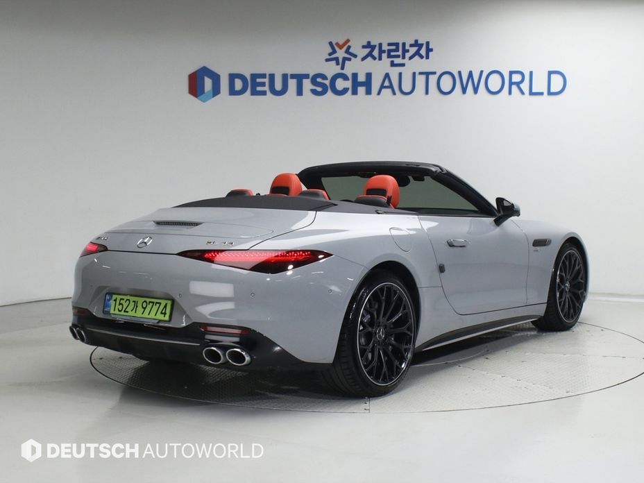 Mercedes-Benz SL-Class AMG SL43, 2025