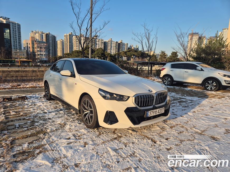 BMW 5-Series 520i M Sport, 2024