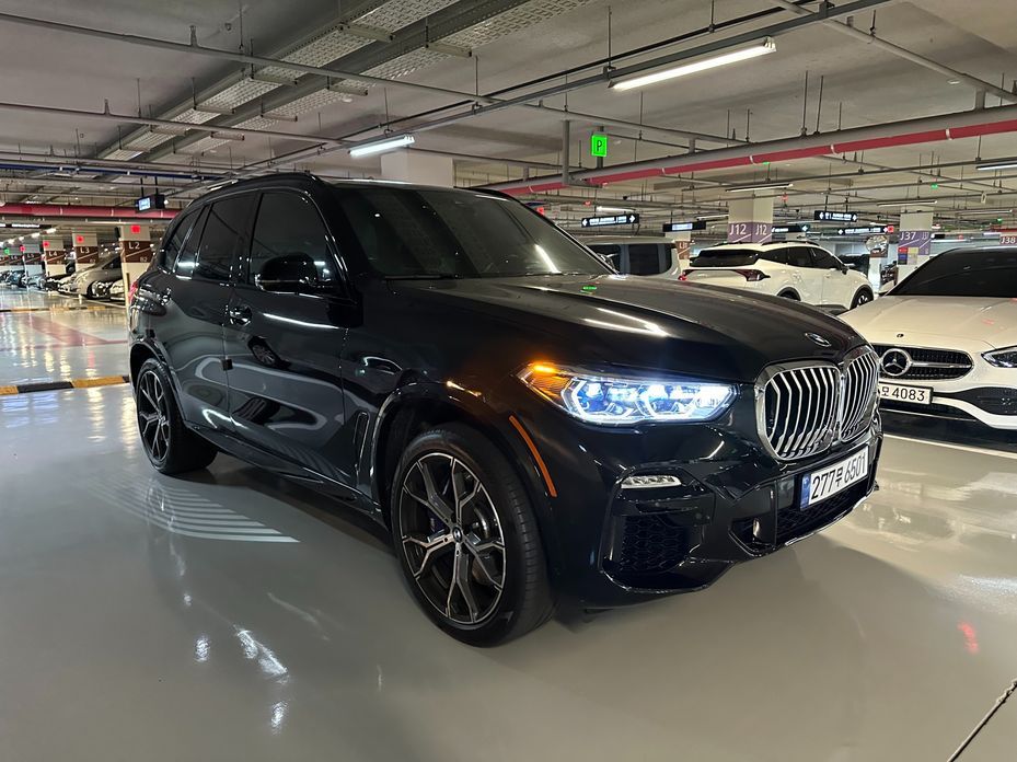 BMW X5 M50i, 2021