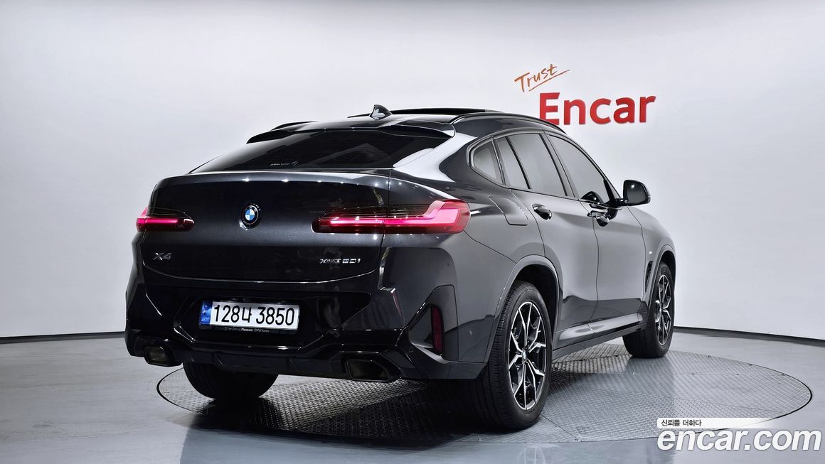 BMW X4 xDrive20i M Sports Pro, 2023