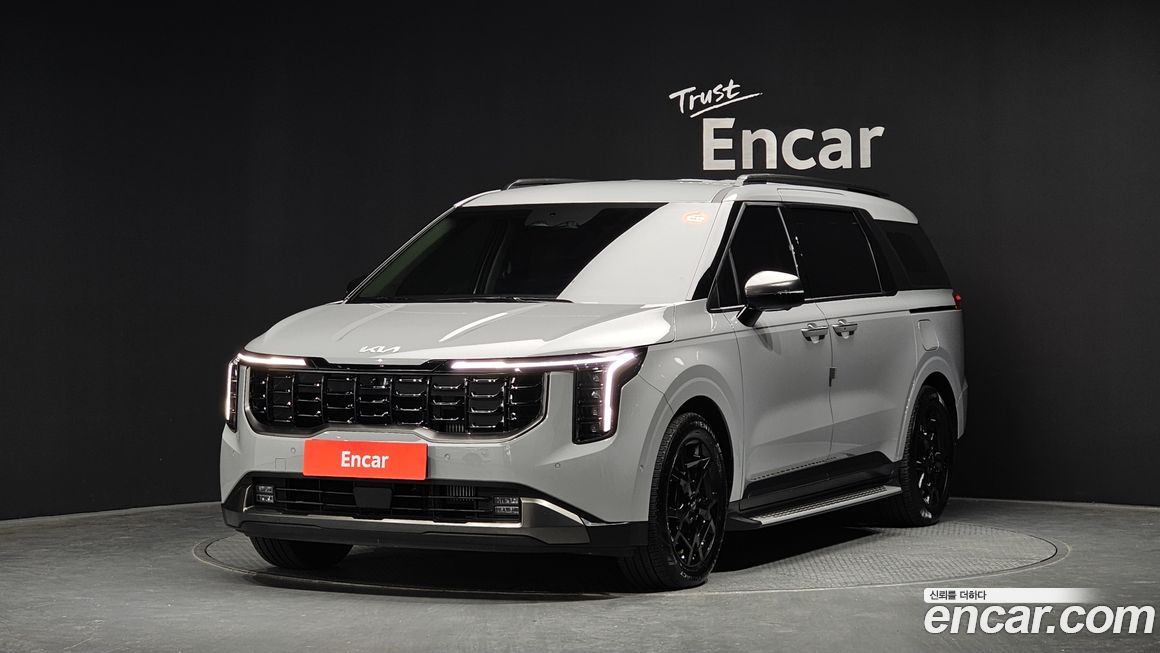 Kia Carnival 9-Seater Gravity, 2025