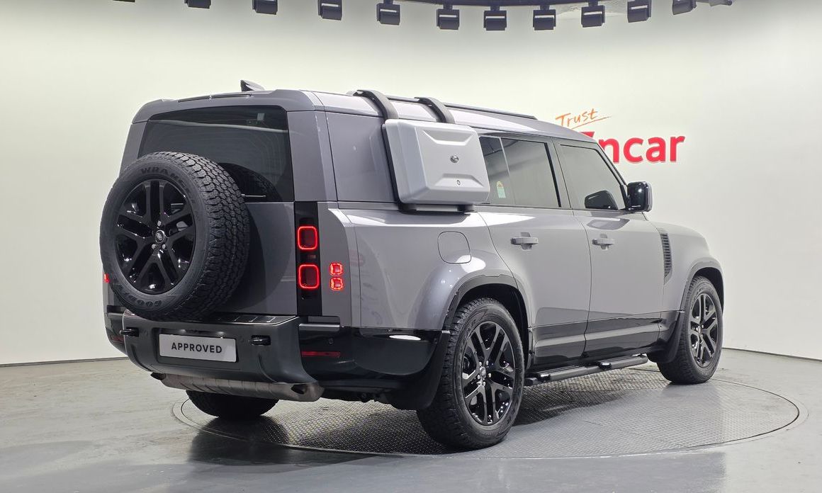 Land Rover Defender 130 P400 Outbound, 2024