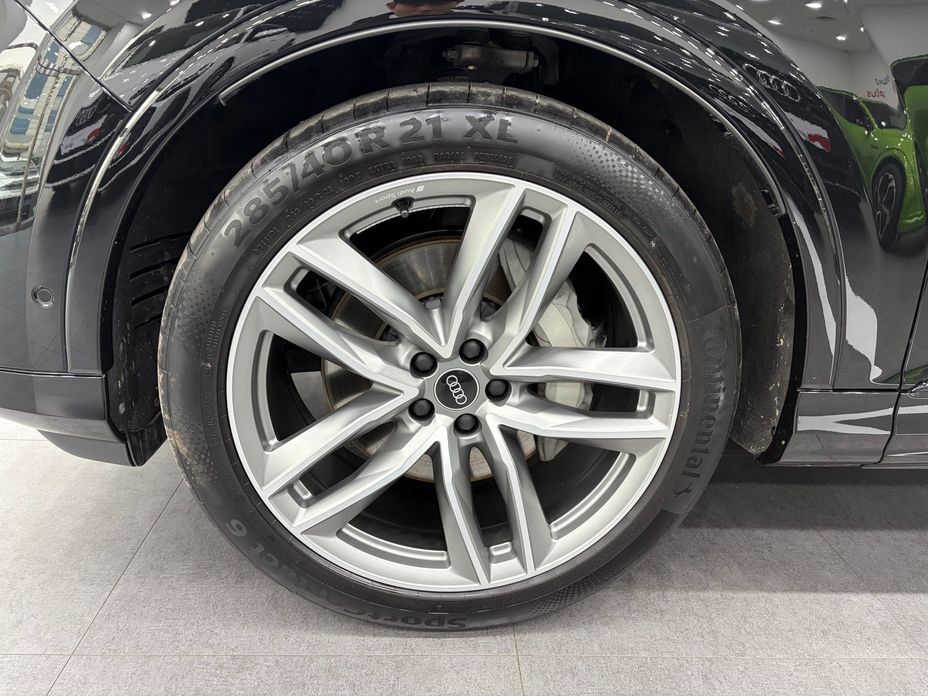 Audi Q7 55 TFSI Quattro Premium, 2025