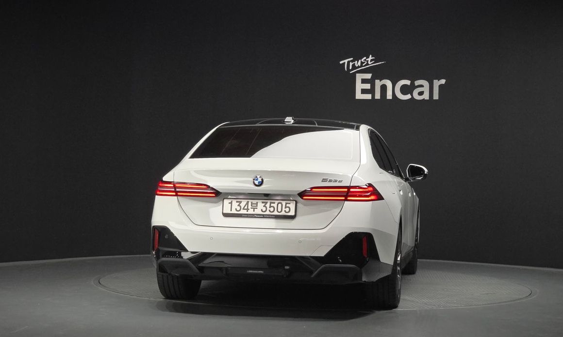 BMW 5-Series 523d M Sport, 2025