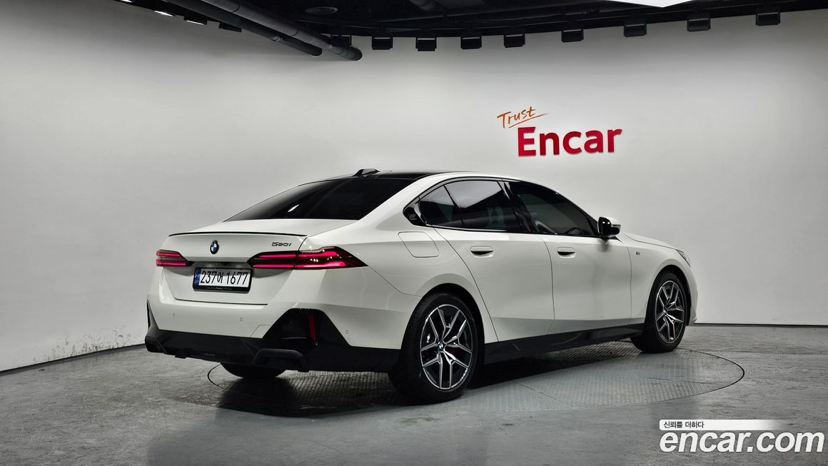 BMW 5-Series 520i Special Edition, 2024