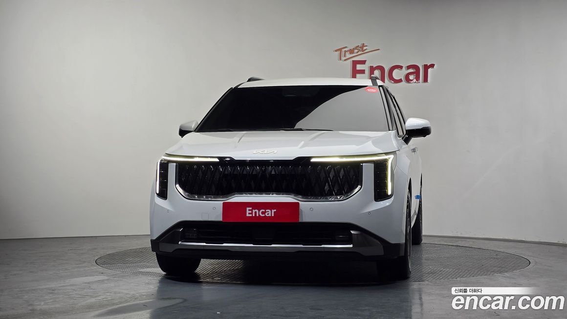 Kia Carnival 7-Seater Signature, 2024