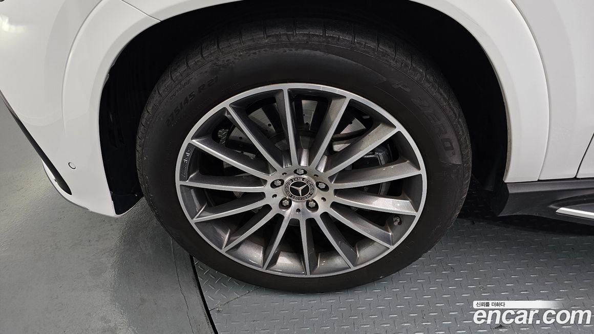 Mercedes-Benz GLE-Class GLE450 4MATIC, 2025