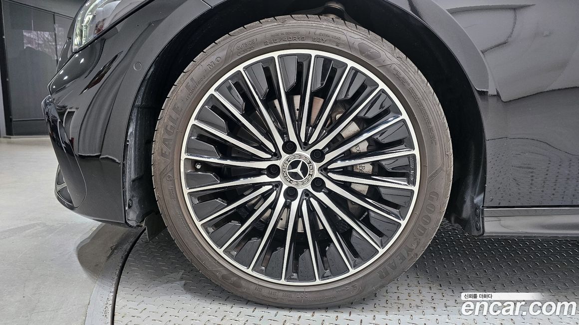 Mercedes-Benz CLE-Class CLE200 Coupe, 2024