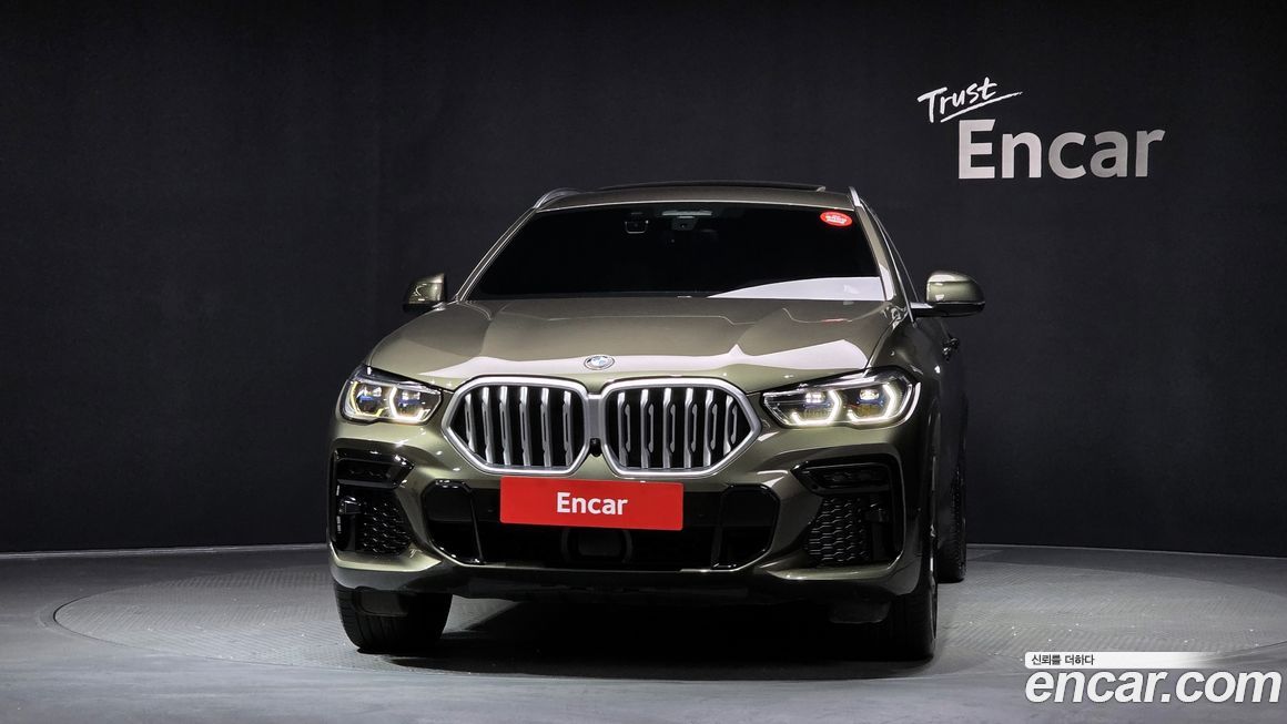 BMW X6 xDrive40i M Sport, 2022