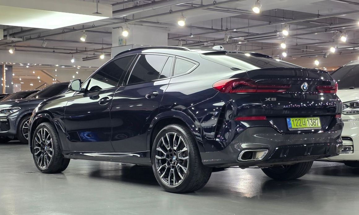 BMW X6 xDrive40i M Sport, 2025