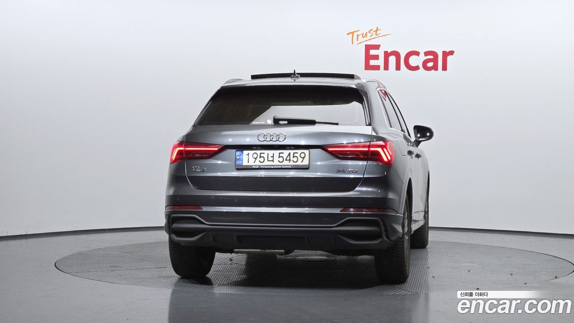 Audi Q3 35 TDI Premium, 2023