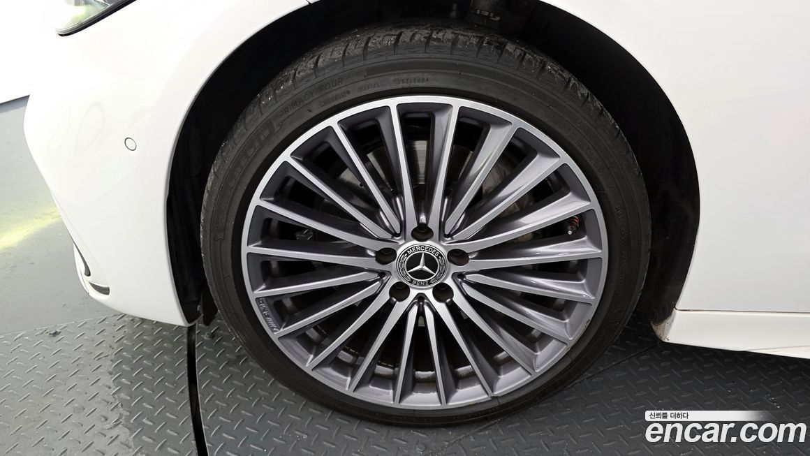 Mercedes-Benz C-Class C300 AMG Line, 2022