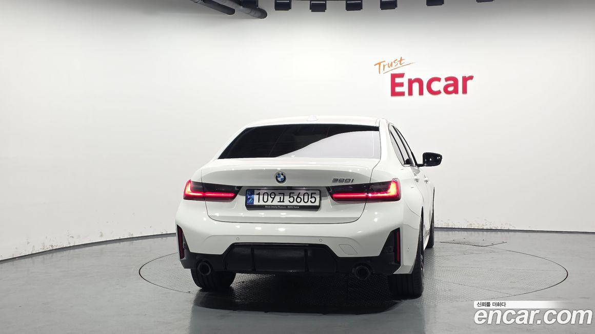 BMW 3-Series 320i M Sport, 2023