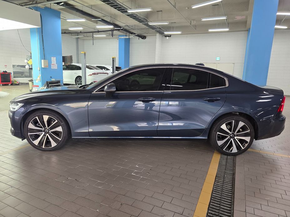 Volvo S60 B5 Ultimate Bright, 2024