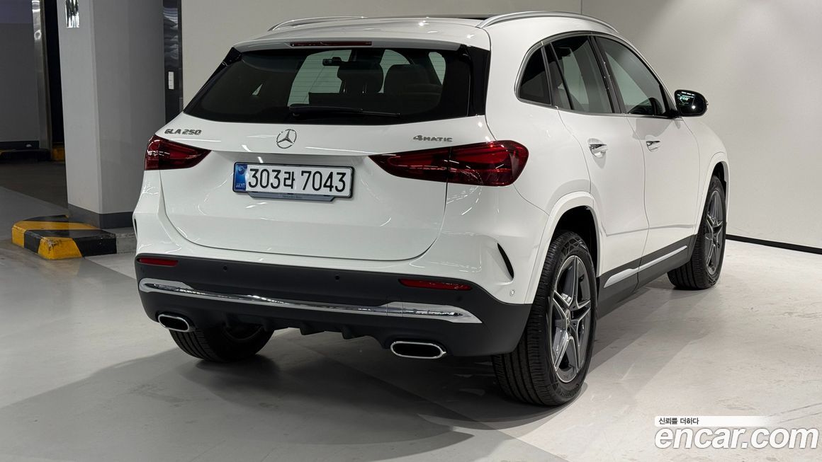 Mercedes-Benz GLA-Class GLA250 4MATIC, 2025