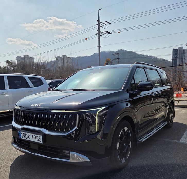 Kia Carnival 7-Seater Noblesse, 2024