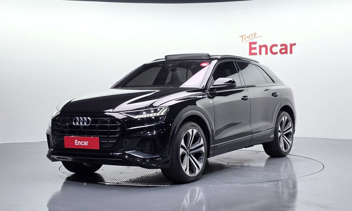 Audi Q8 55 TFSI Quattro Premium, 2023