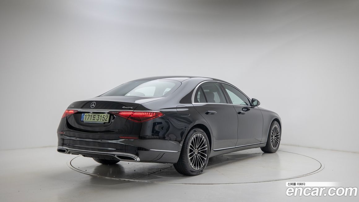 Mercedes-Benz S-Class S350 d 4MATIC, 2025