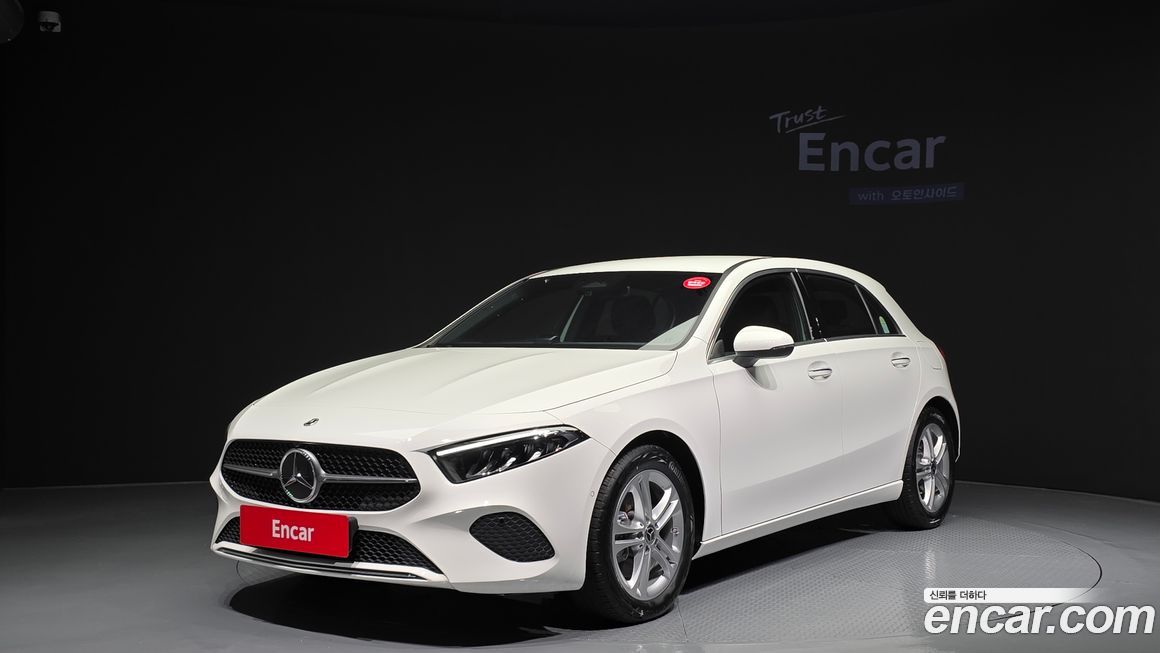 Mercedes-Benz A-Class A220 Hatchback, 2025