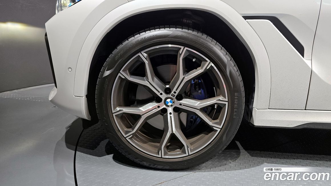 BMW X6 xDrive40i M Sport, 2023