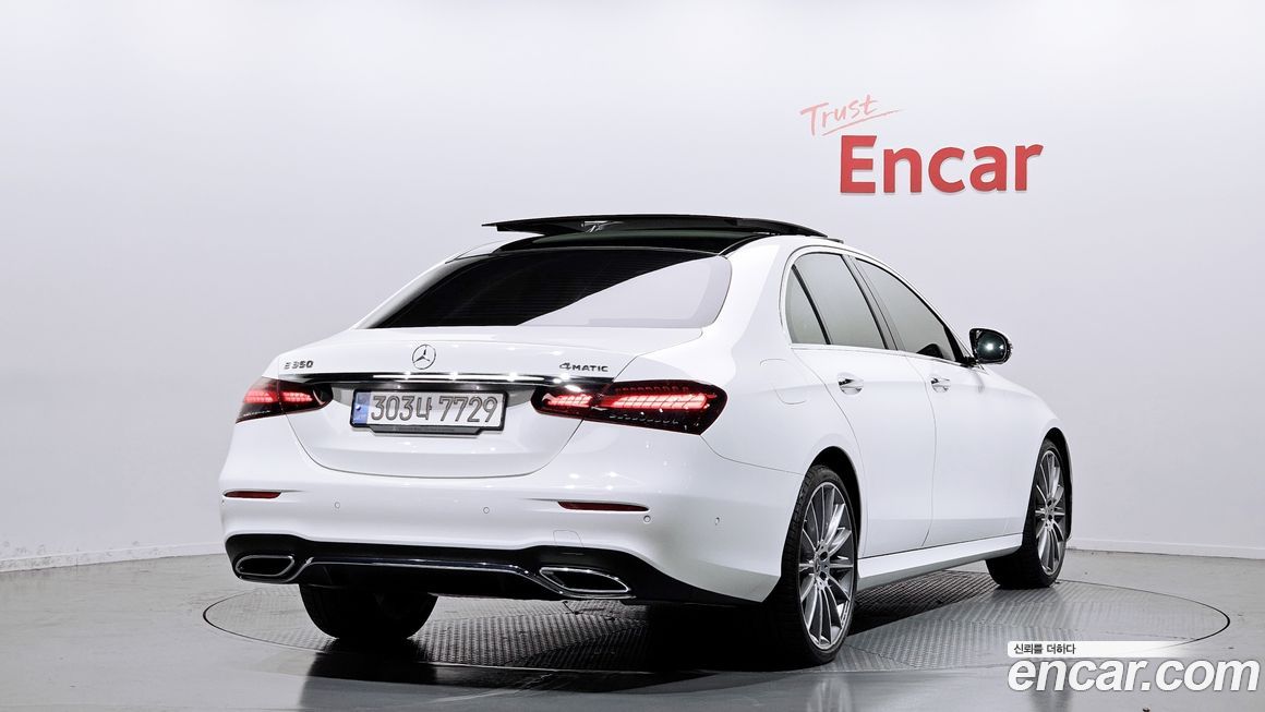 Mercedes-Benz E-Class E350 4MATIC AMG Line, 2022