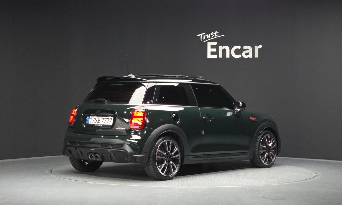 Mini Cooper JCW, 2022
