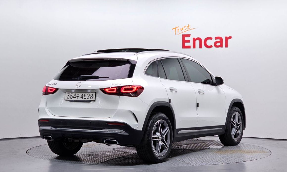Mercedes-Benz GLA-Class GLA250 4MATIC, 2022