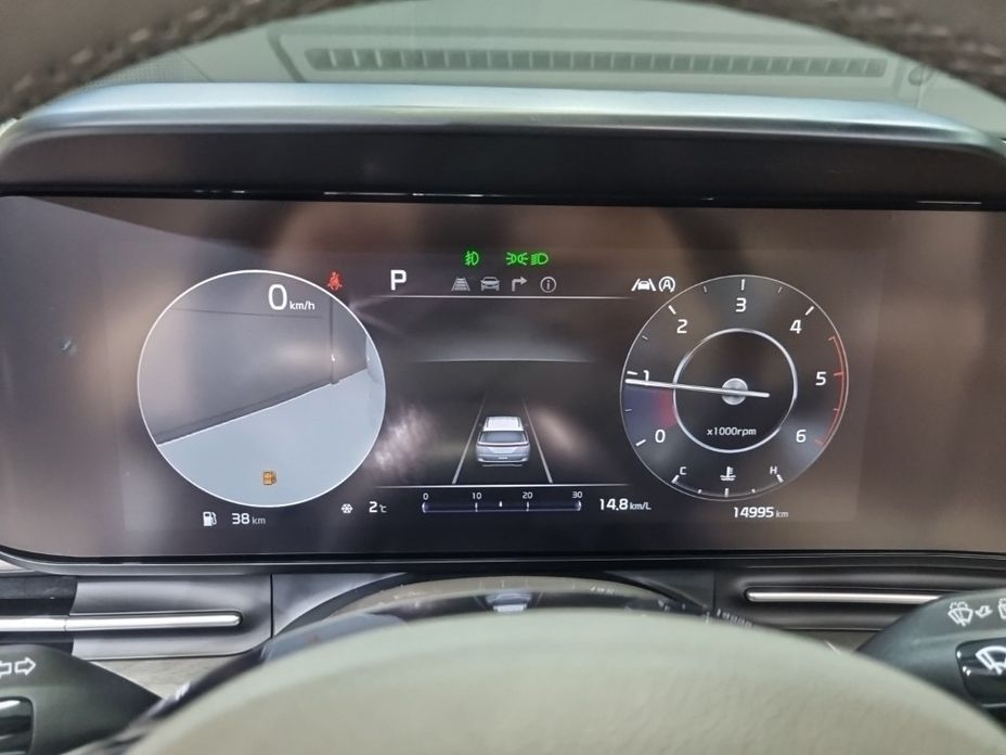 Kia Carnival 9-Seater Signature, 2023