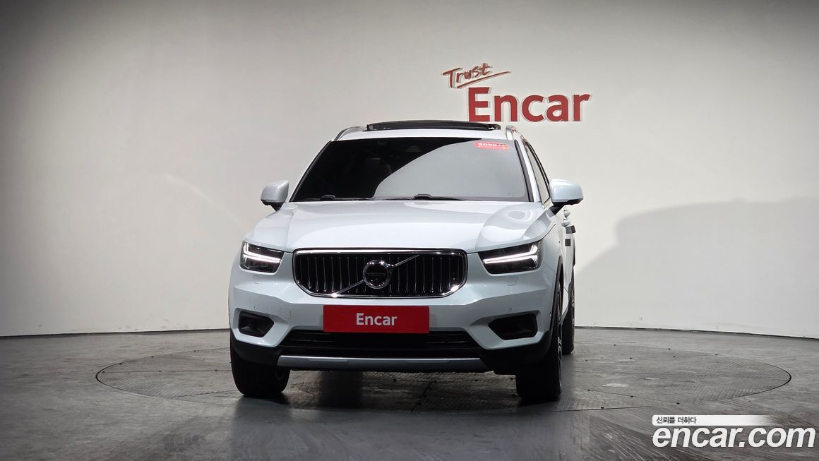 Volvo XC40 B4 Inscription, 2021