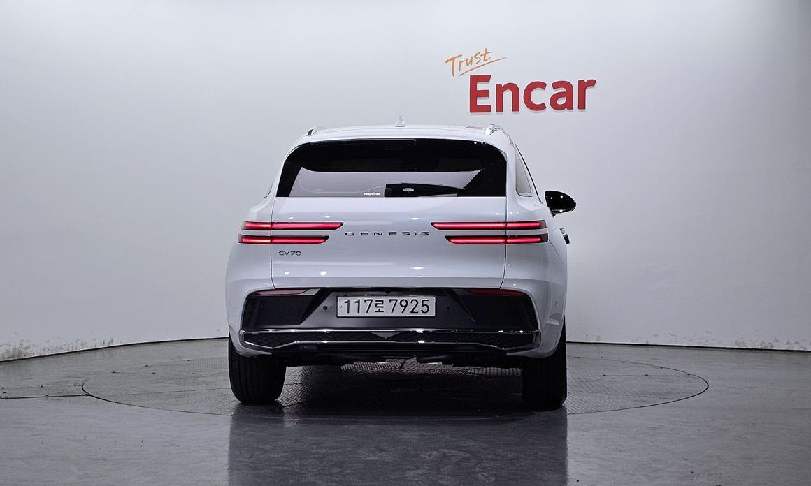 Genesis GV70 2.5T Gasoline 2WD, 2025