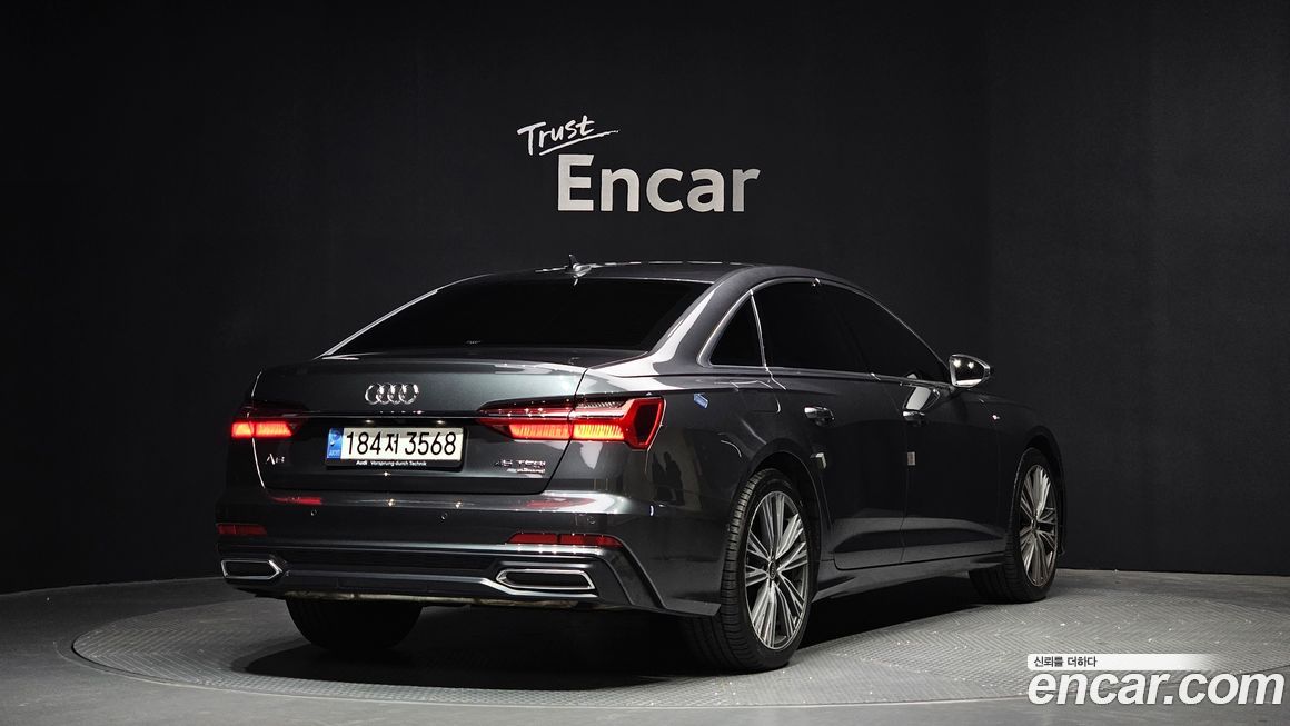 Audi A6 45 TFSI Quattro Premium, 2023