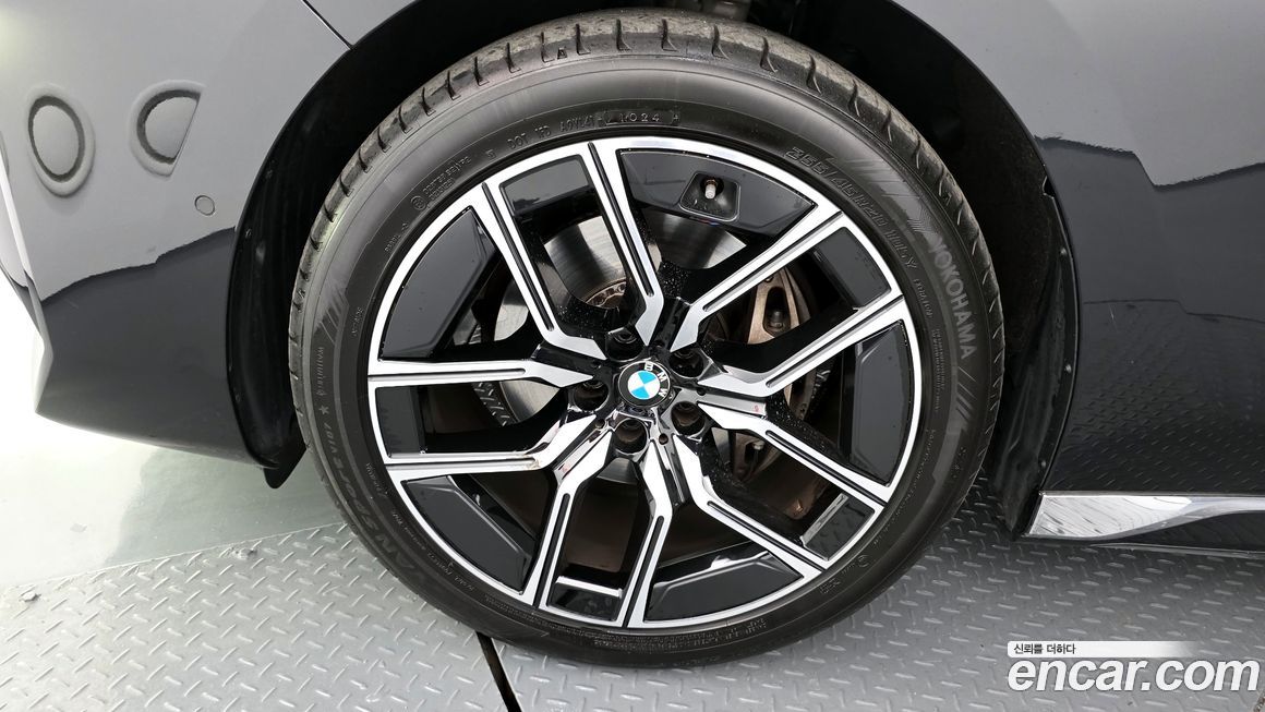 BMW 7-Series 740d xDrive M Sport, 2025