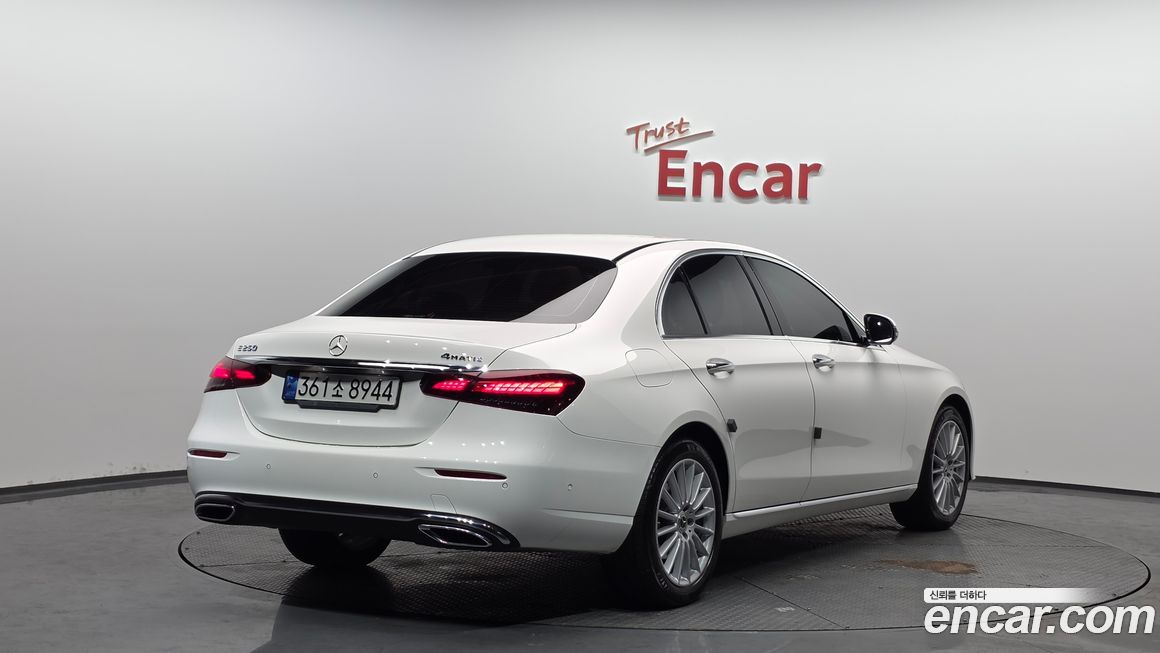 Mercedes-Benz E-Class E250 Exclusive, 2022