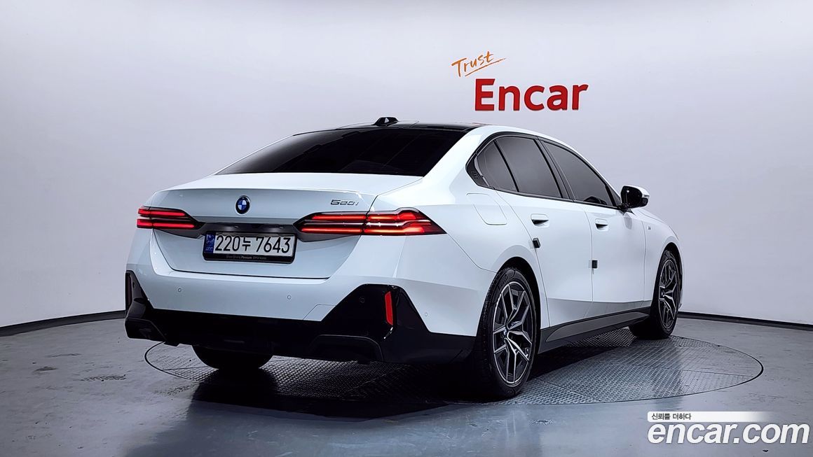 BMW 5-Series 520i M Sport, 2024