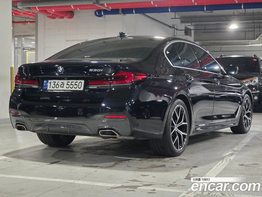 BMW 5-Series 530i M Sport Package, 2023