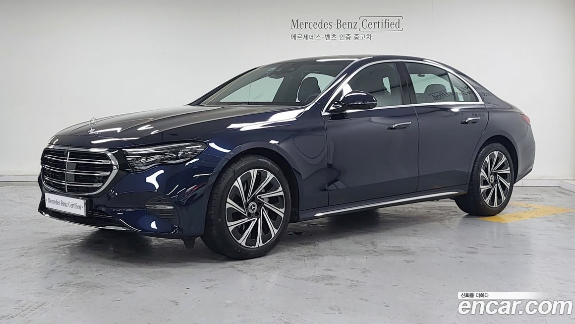 Mercedes-Benz E-Class E300 4MATIC Exclusive, 2025