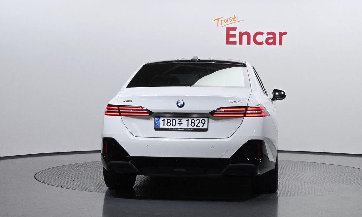 BMW 5-Series 530i xDrive M Sport, 2024