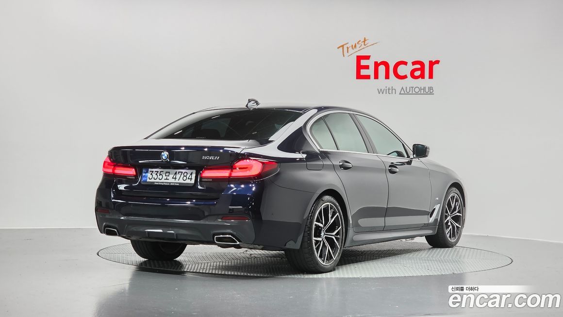 BMW 5-Series 530i M Sport Package, 2022