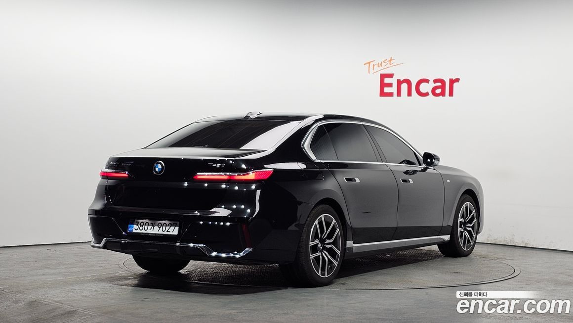 BMW 7-Series 740d xDrive M Sport, 2025