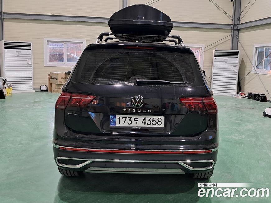 Volkswagen Tiguan 2,0 TDI Premium, 2023
