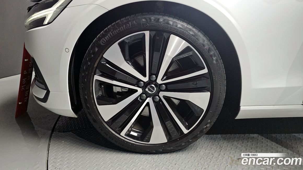 Volvo S60 B5 Ultimate Bright, 2024