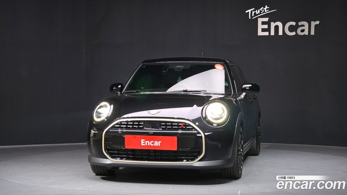 Mini Cooper 5 Door Favoured, 2025